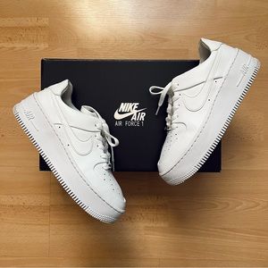 Nike Air Force 1 Sage Low Sneakers in Triple White